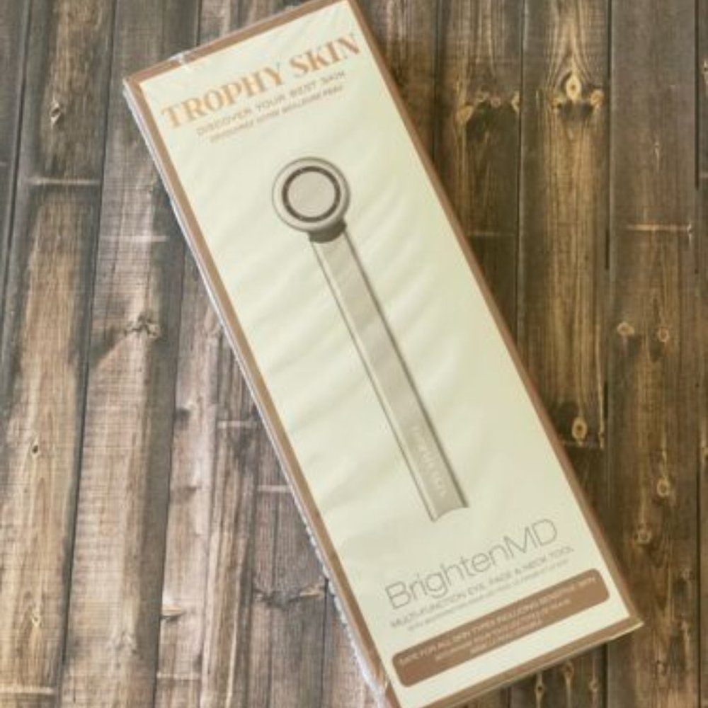 Trophy Skin BrightenMD — 4-In-1 Portable Microcurrent w/ Red Light Therapy